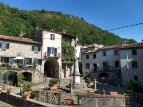 Casa nell'arco, Bagni Di Lucca